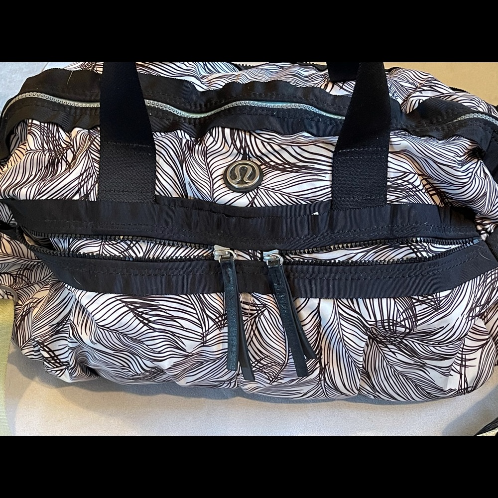 Lululemon gym Duffy